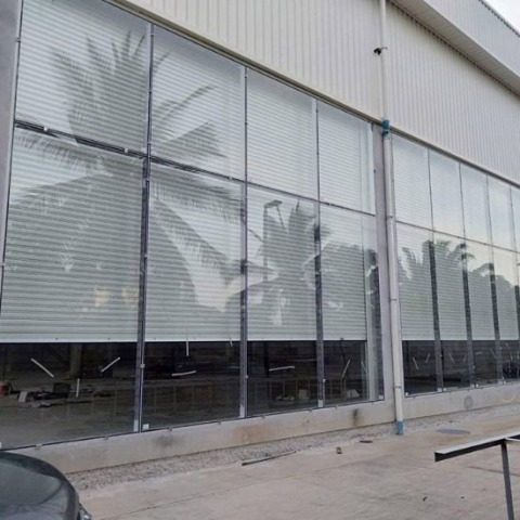 บริษัทรับเหมาติดตั้งประตูม้วน